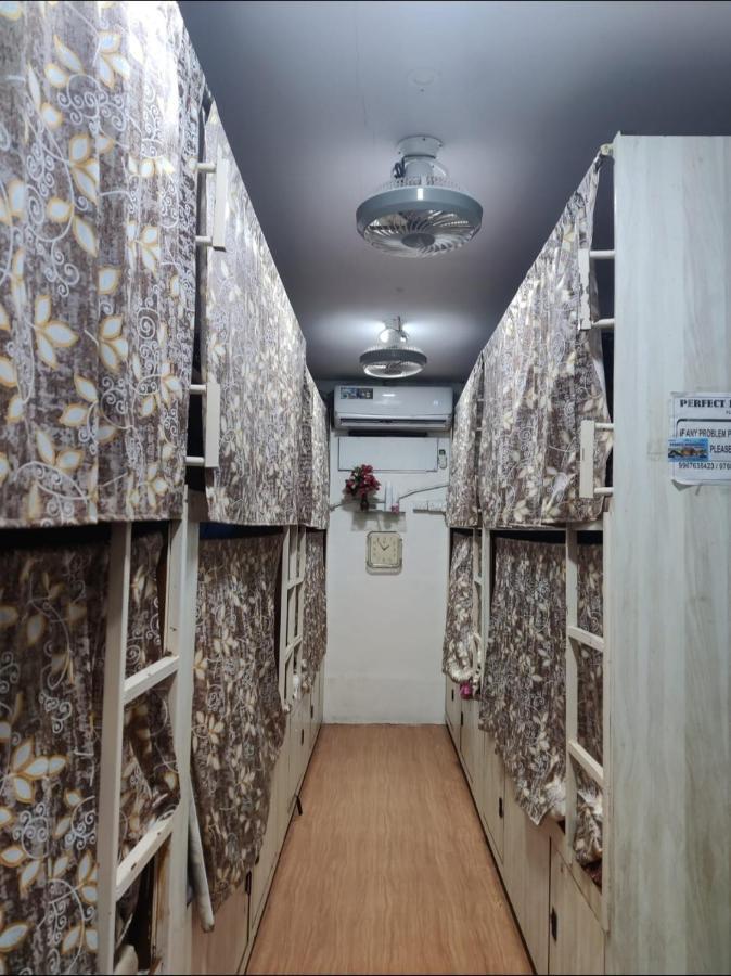 Perfect Dormitory 孟买 外观 照片